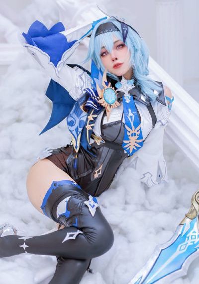 坐在硬邦邦的上面写作业软件_超清高清电影在线